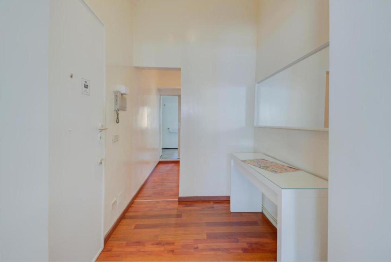 Terrazzo Frattina Apartment โรม ภายนอก รูปภาพ